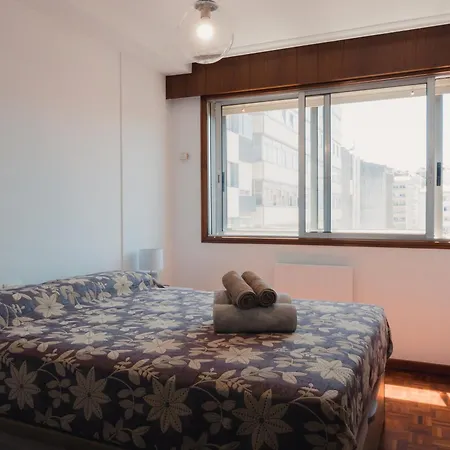 Piso 3 Con Parking A 5mins Vialia & Halo Vistas A La Ria De ツ By Rias Baixas アパート